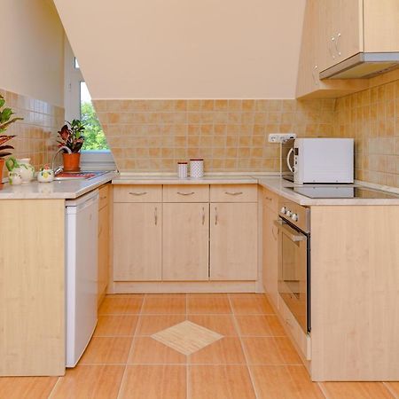 Illes Apartmanok Ii. Hajdúszoboszló Eksteriør billede