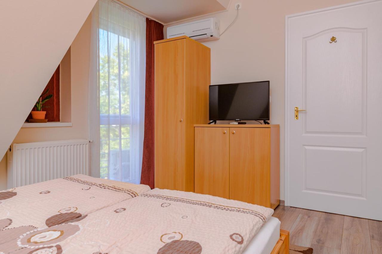Illes Apartmanok Ii. Hajdúszoboszló Eksteriør billede